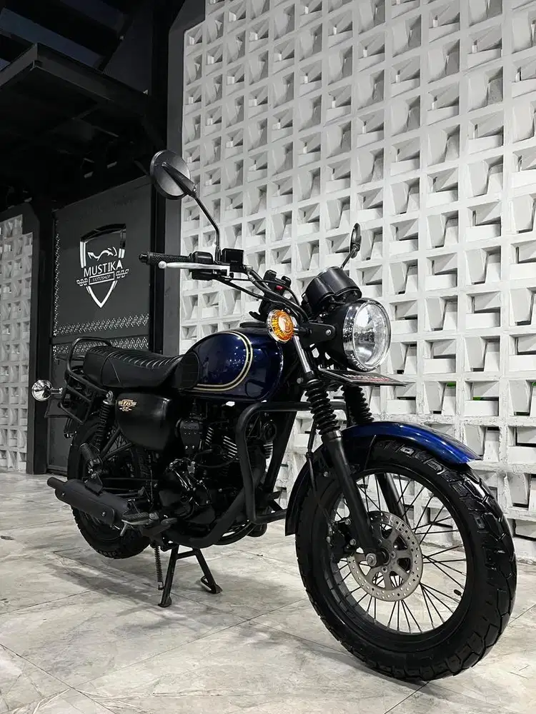 Stok Terbatas!!Kawasaki W175 Se th 2022 - Ayu Mustika