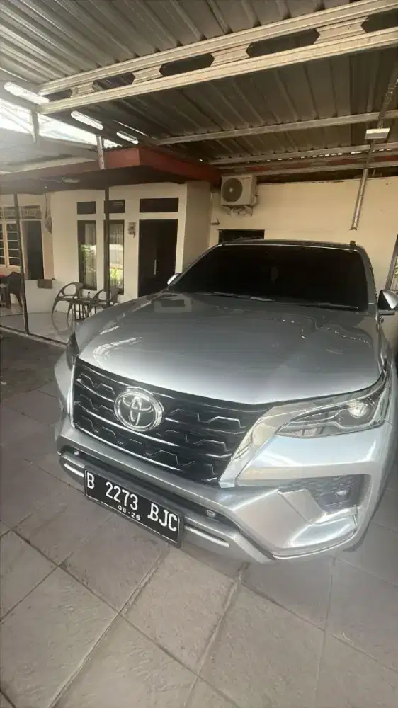 Toyota Fortuner vrz solar