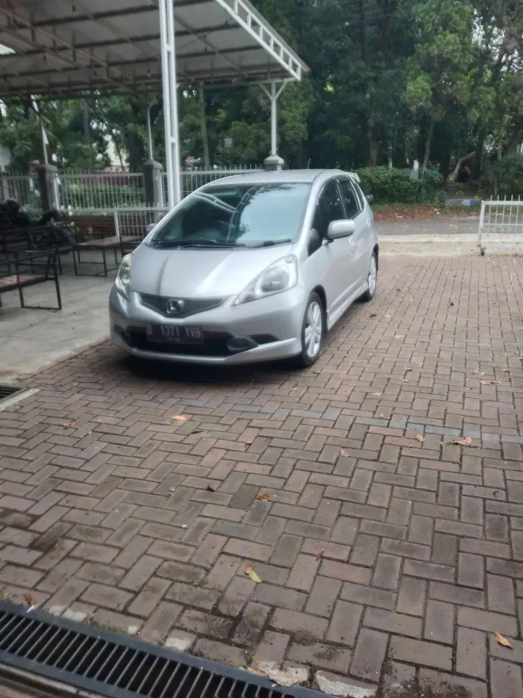 Honda Jazz 2011 Bensin
