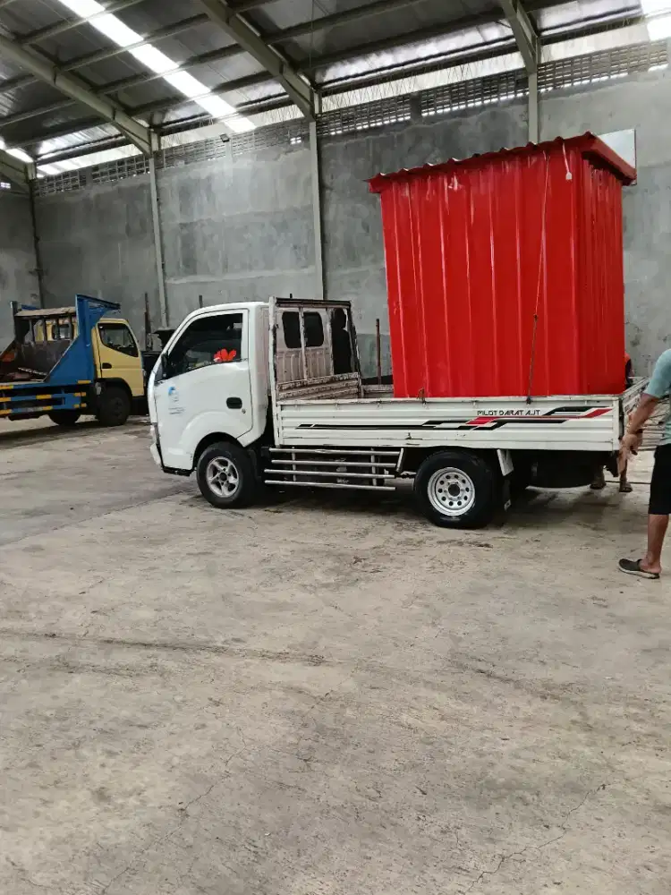 Jasa angkut kontener bandara