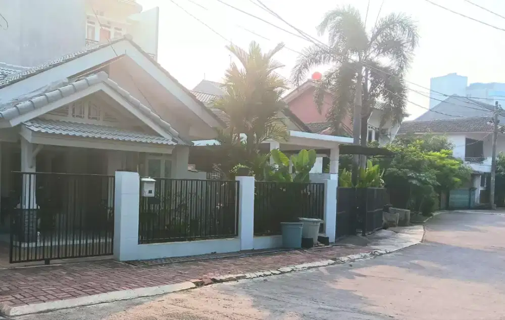 Di Jual Rumah Bintaro Nyaman dalam Cluster satu pintu