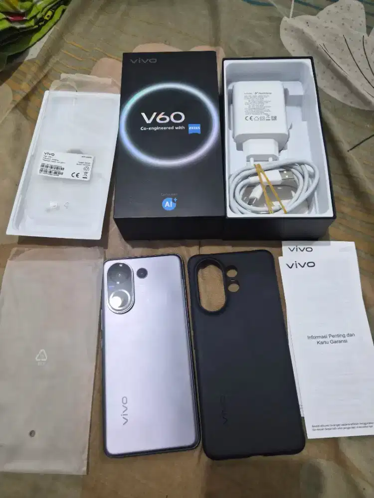 Vivo V60 5G. 8/256
