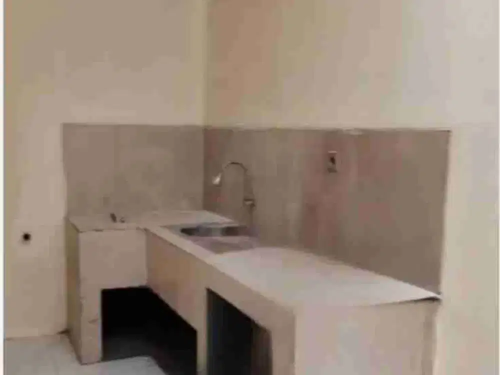 Disewakan rumah siap renov diHarapan Indah Bekasi