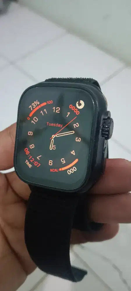 smartwatch -simcard-camera-app playstore
