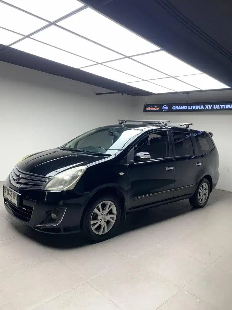 Nissan Grand Livina XV Ultimate AT 2013