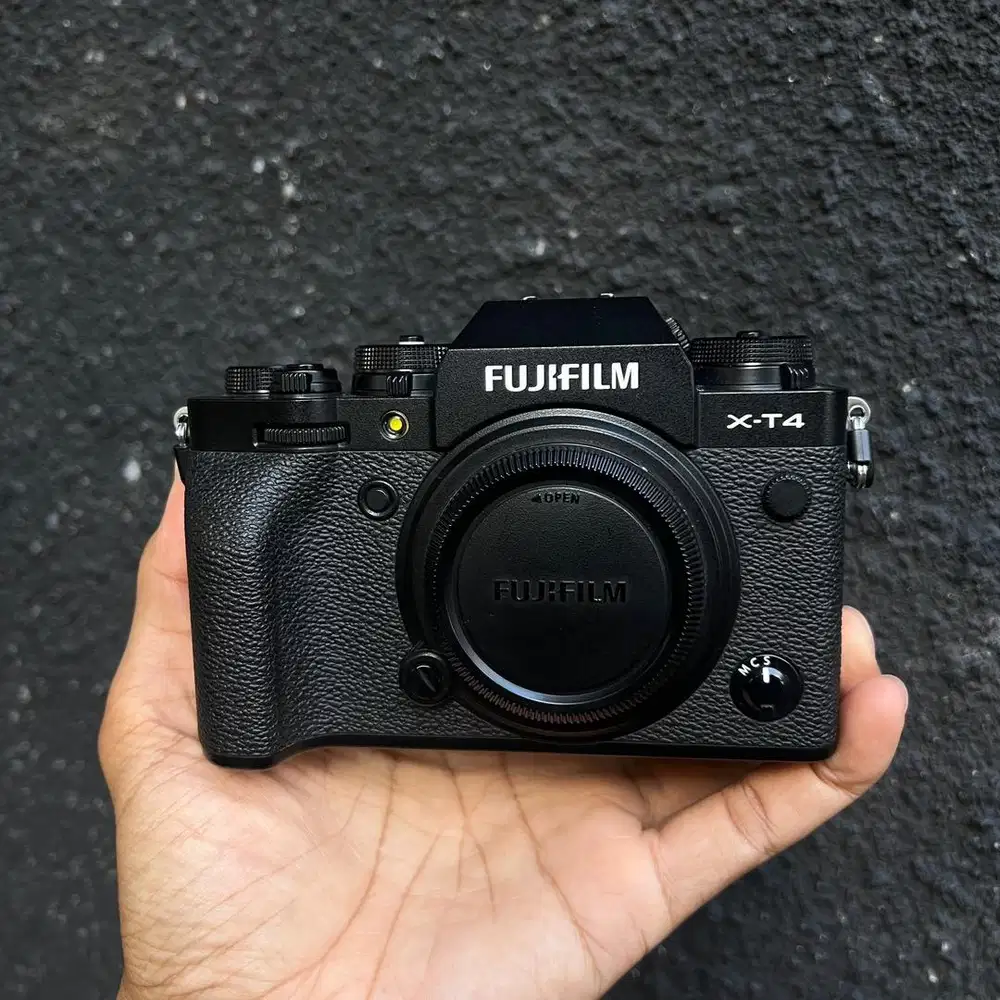 Fujifilm XT4 Body Only Mulus Like New Sc Minim