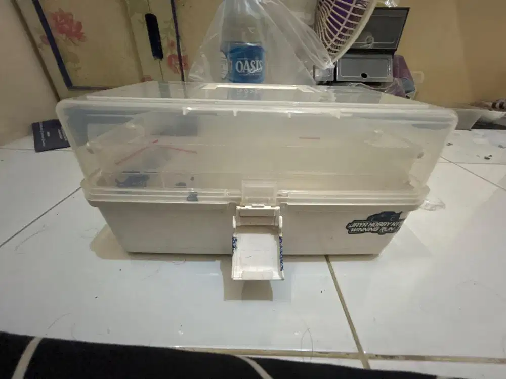 Tool box Mr DIY