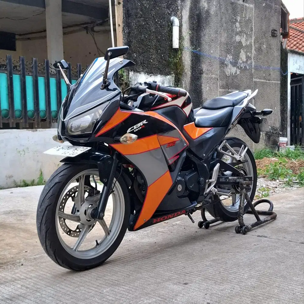 PAJAK PANJANG‼️ All New Honda CBR 150 CC  Tahun 2015 ISTIMEWA