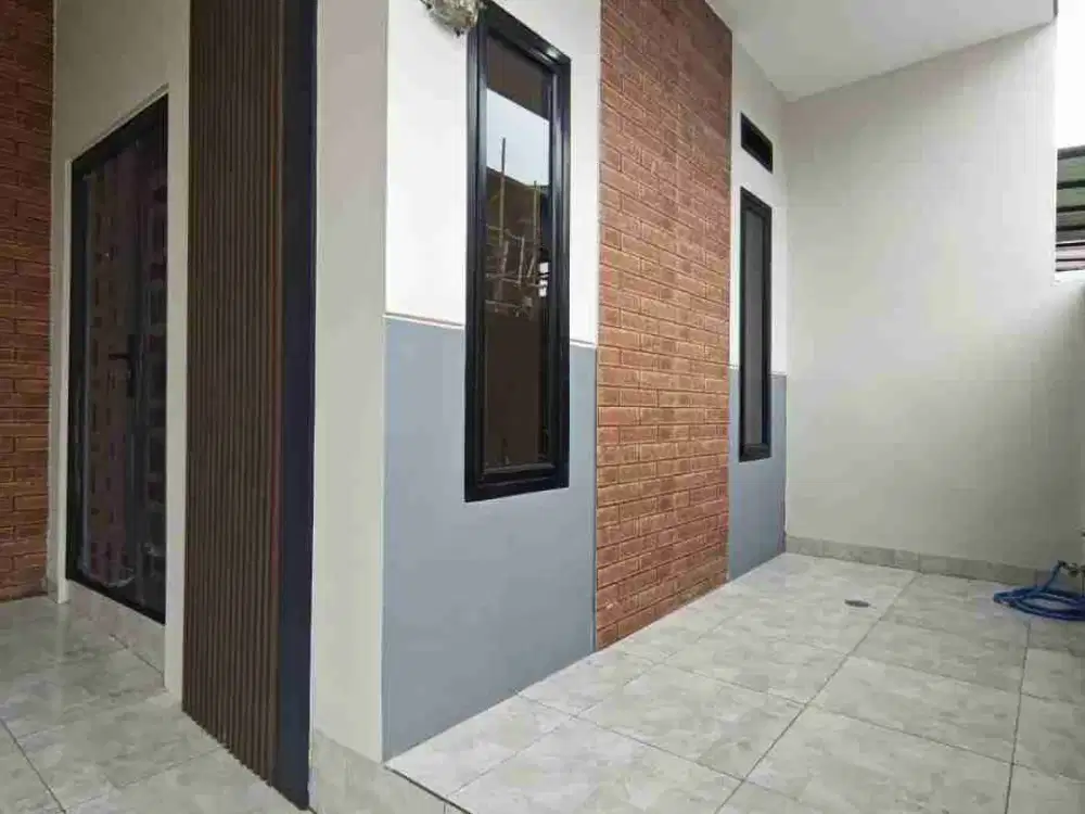 Dijual rumah baru renovasi di Harapan Indah Bekasi