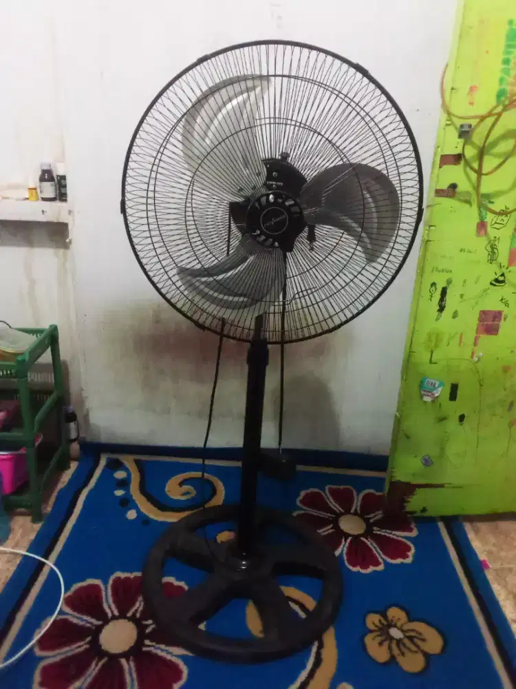 Kipas Angin merk Advance