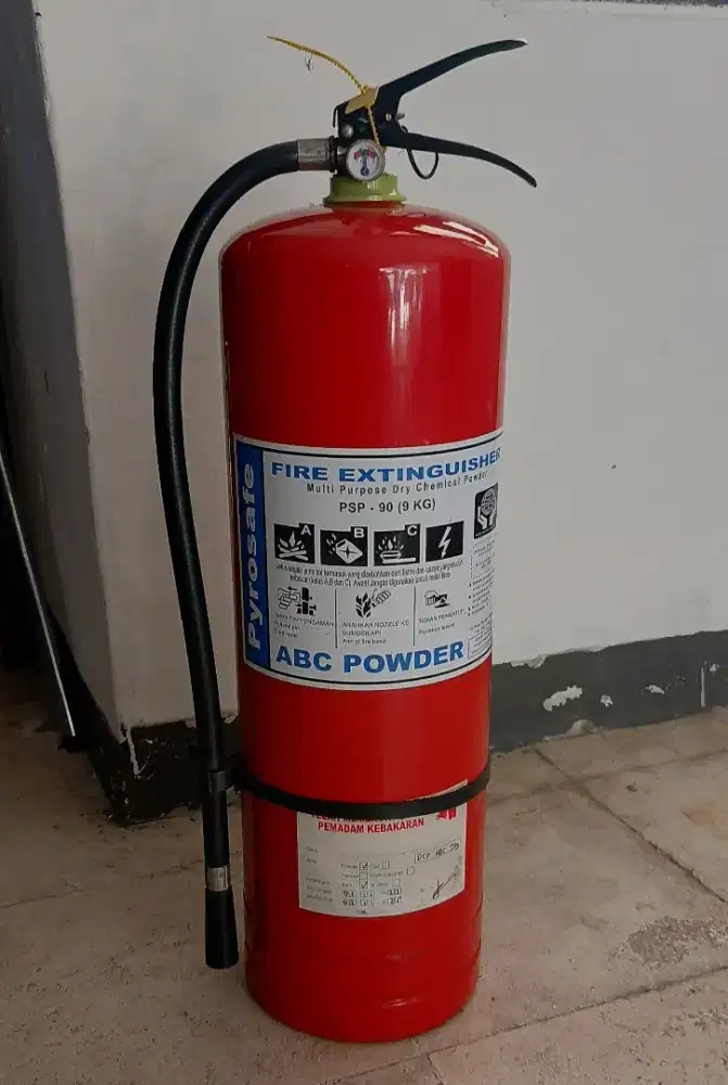 Apar 9 kg pyrosafe fire extinguisher