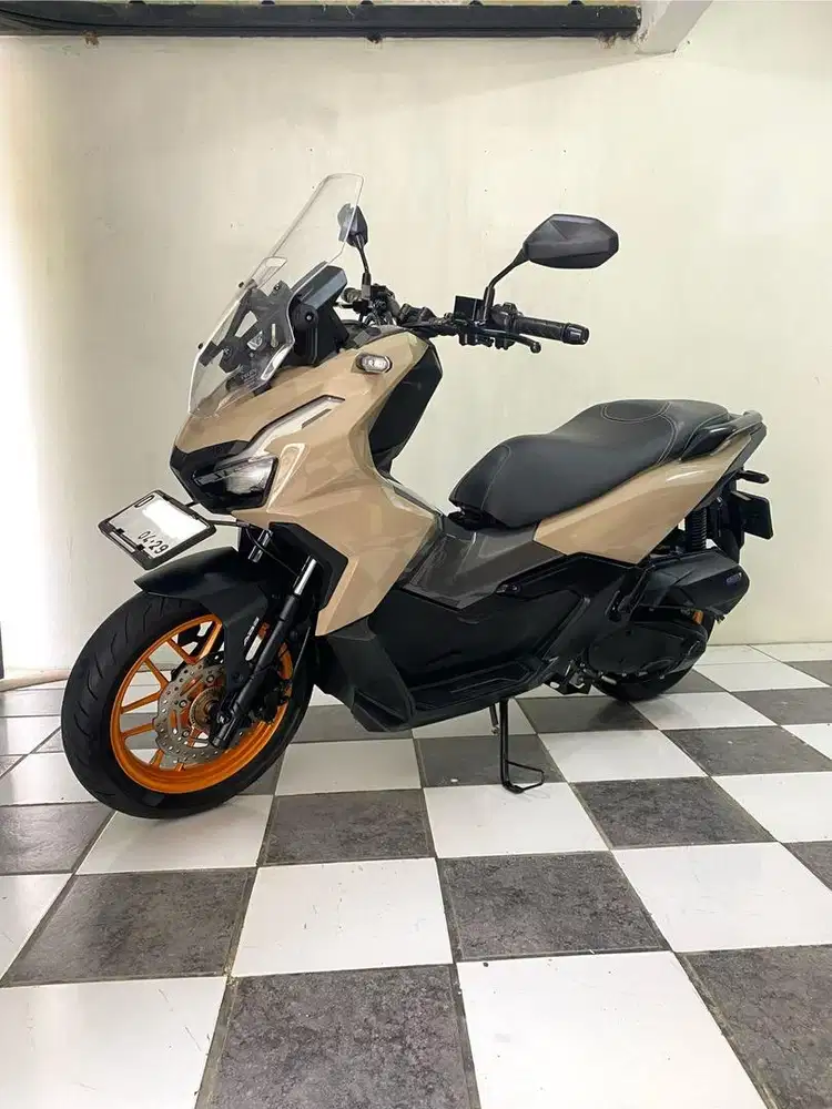 Honda Adv abs 20025