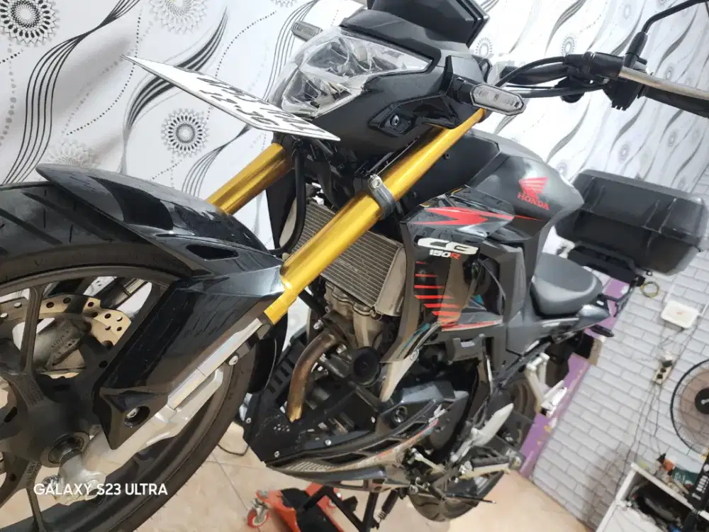 CB150 like new - Very low KM mulus