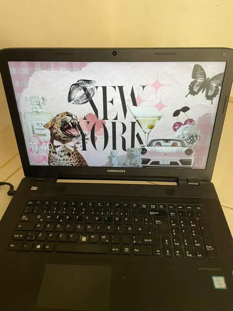 Laptop Medion P7644