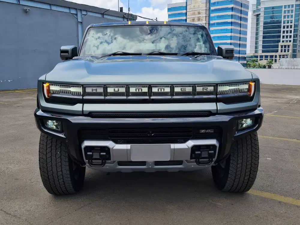 BRAND NEW HUMMER EV EDITION ON FULL OPTION
