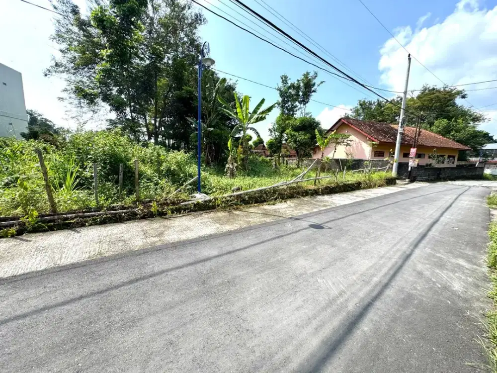 Lingkungan Kos Kampus Mahasiswa, Tanah Murah Tepi Jalan