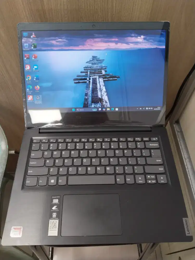 Dijual laptop Lenovo S145 AMD A4-9125 Ram 4GB DDR4 SSD 256GB Win 11