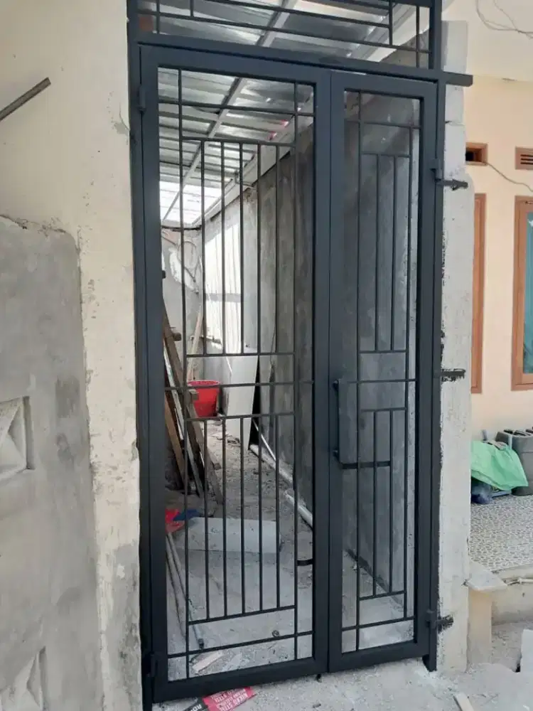 Menerima Pemasangan pintu dobel teralis