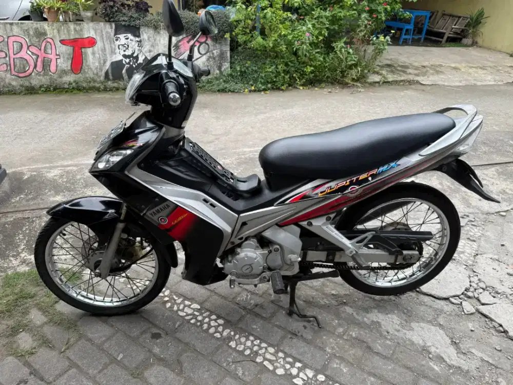Jupiter MX THN 2006 plat AB sleman
