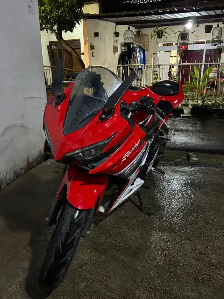 CBR 150R 2018 merah istimewa