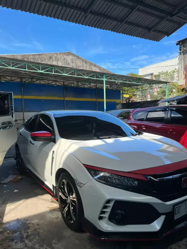 Civic Turbo TC CVT ES 1,5 Tahun 2018 ODO KM 19 rb Kondisi Sangat Mulus
