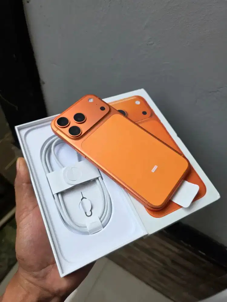 iPhone 17 pro max 256GB Garansi resmi iBox