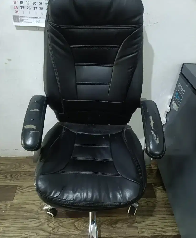 Kursi Kantor muter