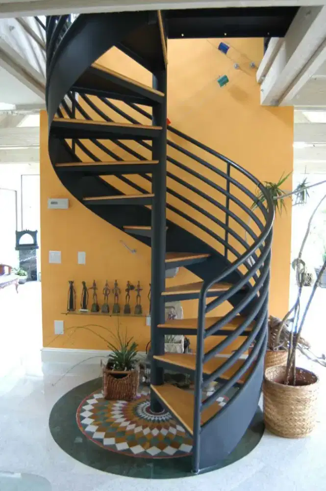 TANGGA PUTAR ESTETIK