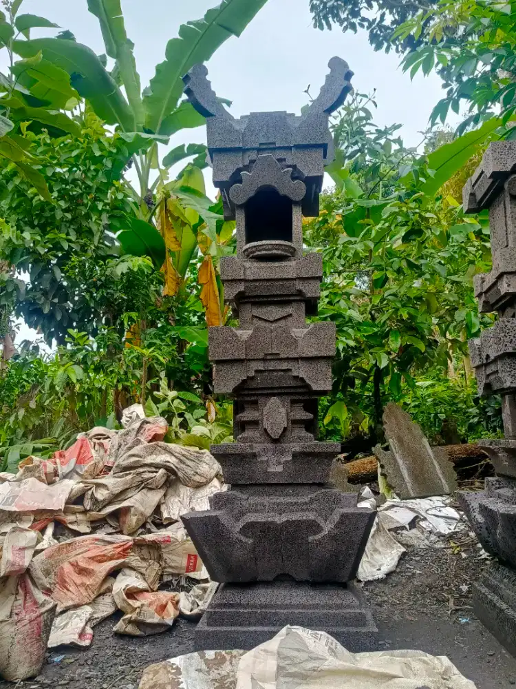 Pelinggih paras taro