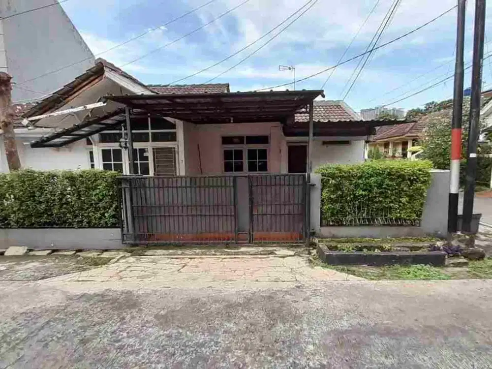 Rumah murah hook one gate bebas banjir  di ketapang Pekayon