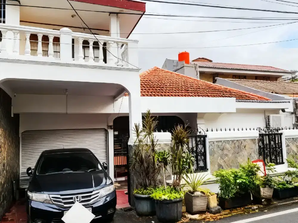 Rumah Lingkungan istimewa komplek cempaka putih