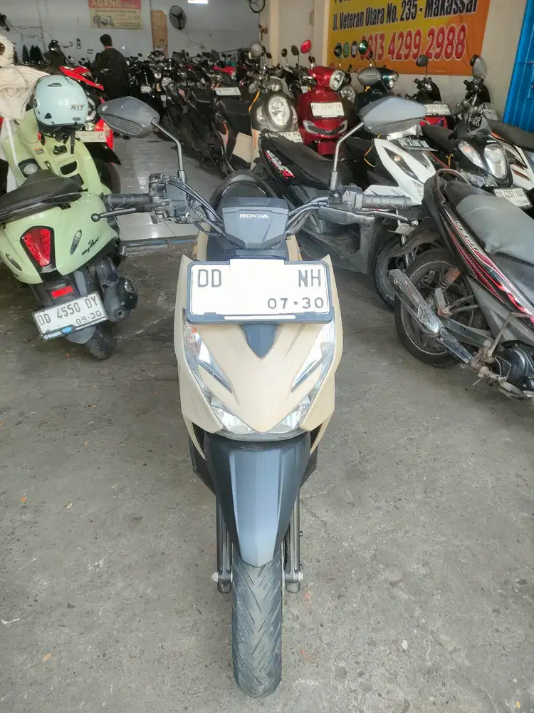 Honda Beat Street 2025 cokelat