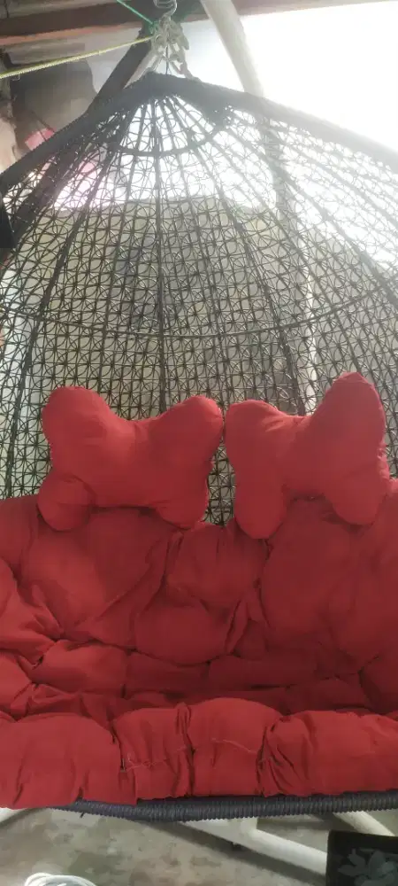 Ayunan rotan kursi ayunan