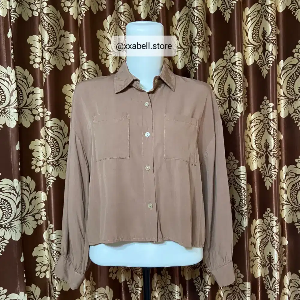 preloved like new baju atasan kemeja crop cewek