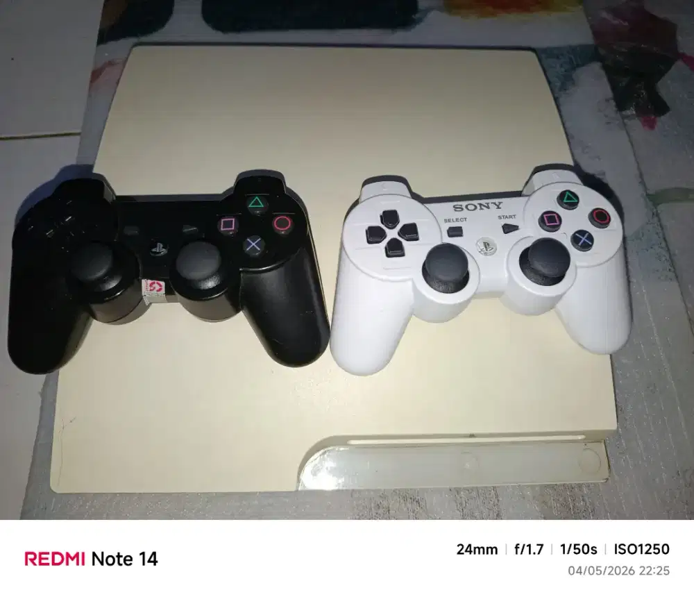 PlayStation 3 slim serial 3000 nominus siap pakai hardisk 120gb