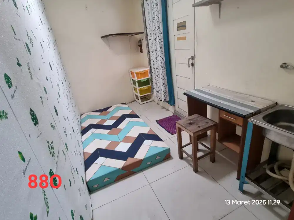 Kos murah sdh sm perabot cipadu prbatasan jaksel