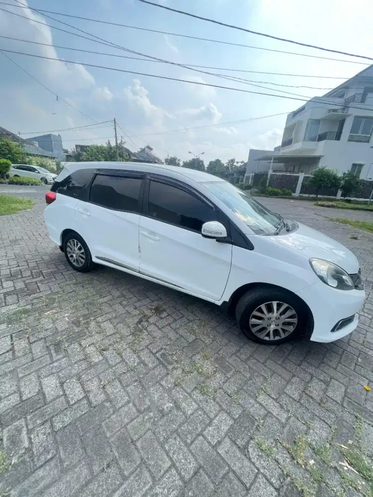 Mobilio tahun 2014 prestige