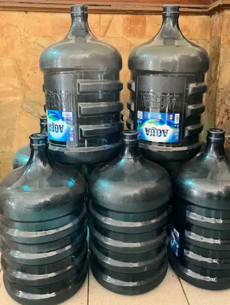 Jual galon Aqua dan timbangan jadul