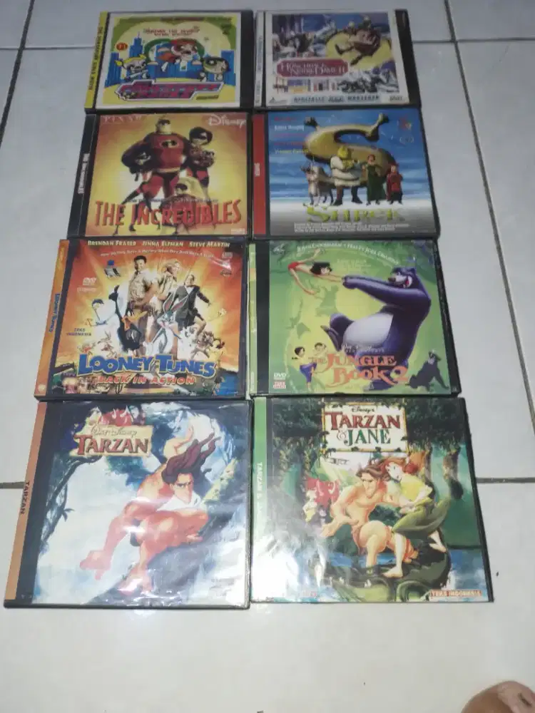 Koleksi vcd animasi disney ada 8judul 16pcs,masing2 judul ada2pcs,nego