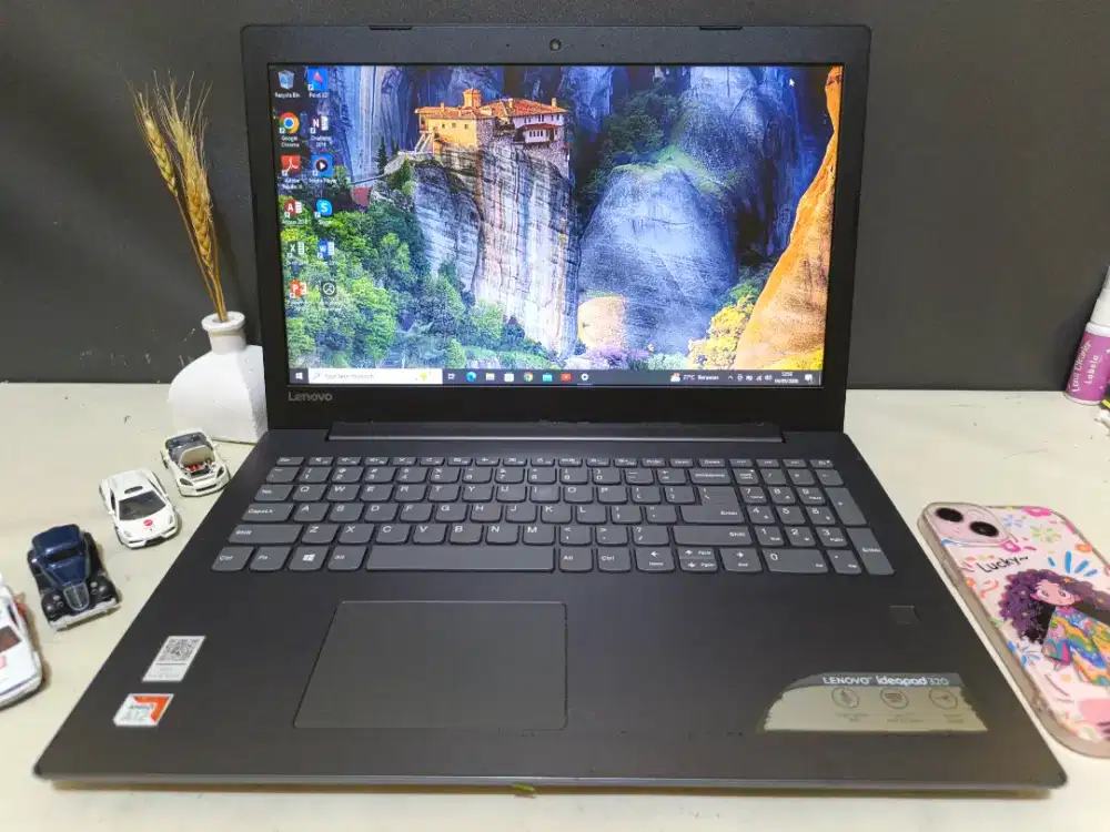 Laptop Desain Lenovo Ideapad 320 Amd A12-9720P Ram 8Gb Hdd 1Tb Slim