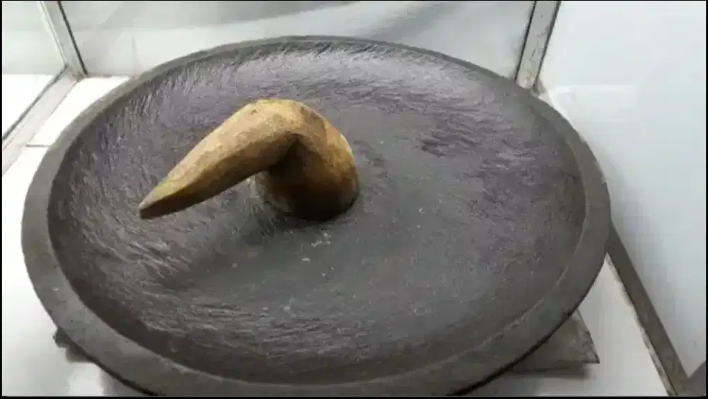 Cobek Asli Batu
