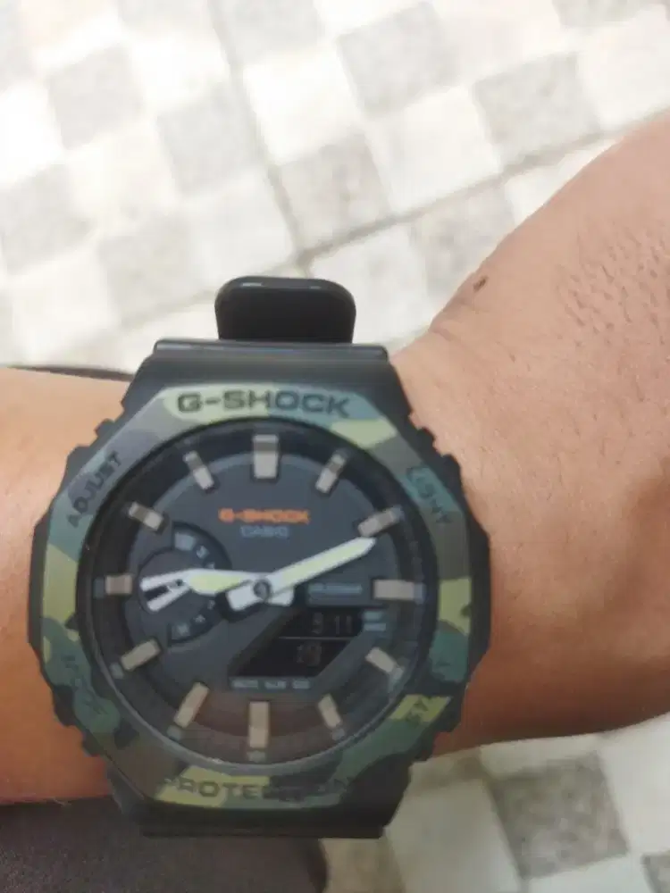 Jam tangan Casio G-Shock GA-2100SU-1A original