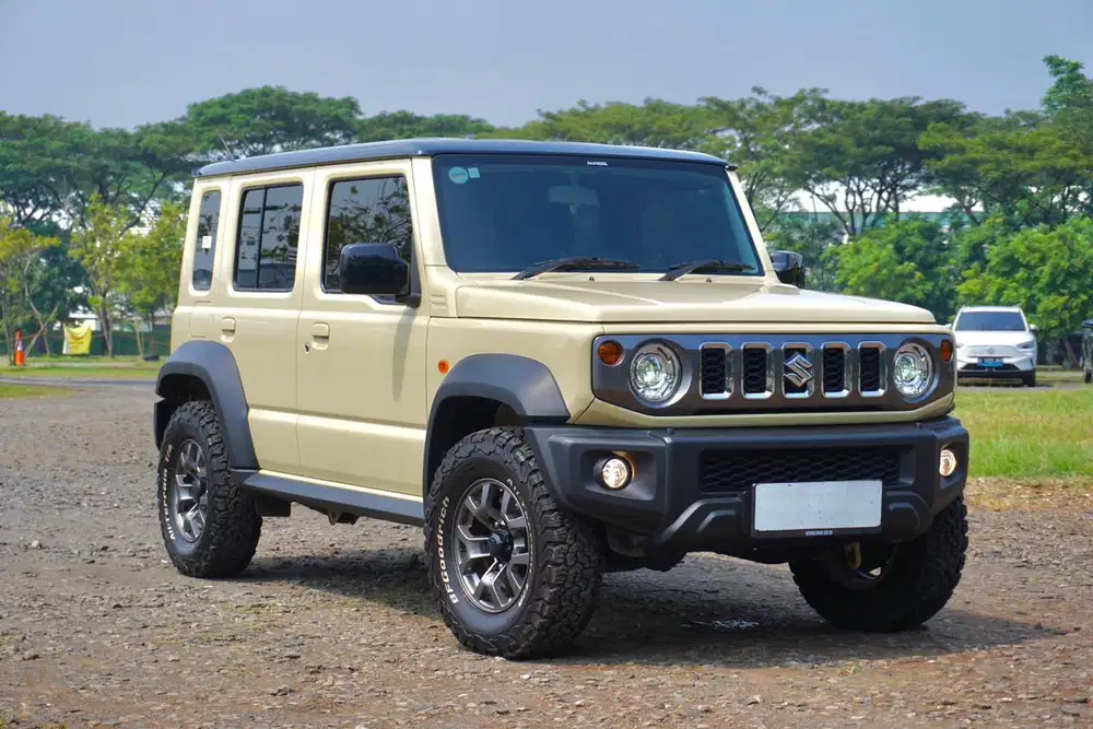 RARE COLOR! Suzuki Jimny 5-Doors SUV 4X4 2023 / 2024
