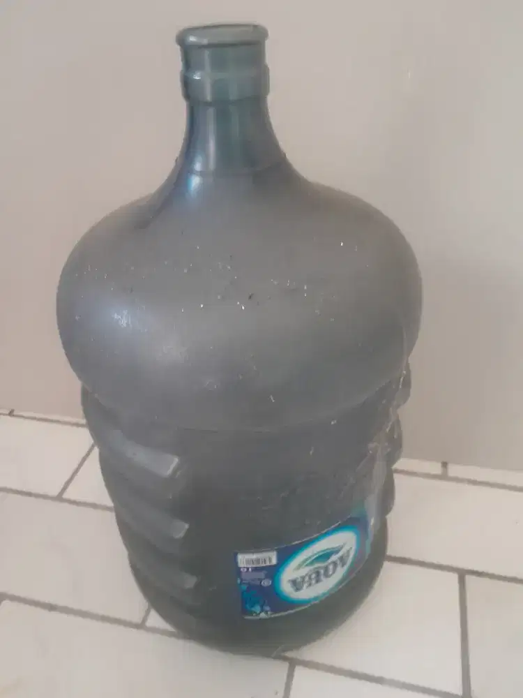 Galon aqua isi ulang