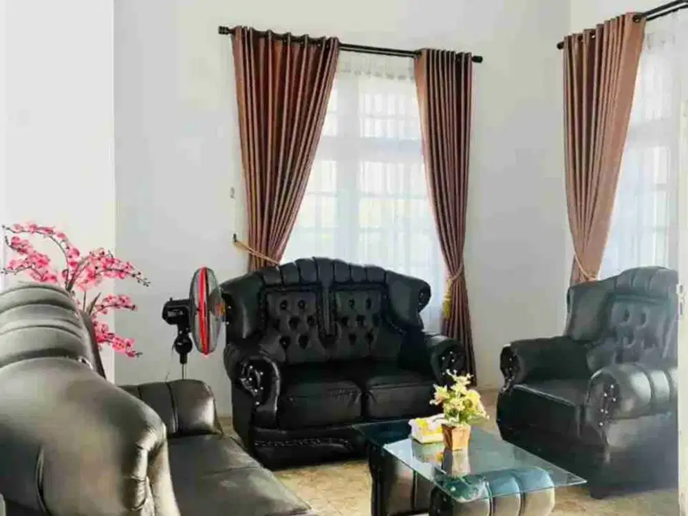 DIJUAL CEPAT RUMAH DAN 2 KIOS PINGGIR JALAN KRAMAT MULYA KUNINGAN