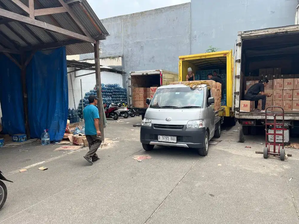SUPIR VIAR 3 RODA PENGIRIMAN AIR MINERAL