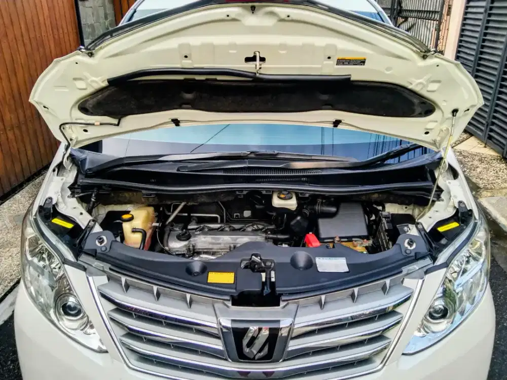 Alphard G atpm 2012