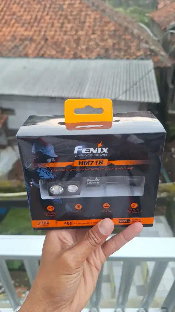 Senter FENIX hm71r