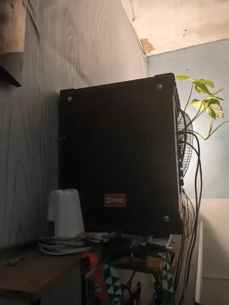 Speaker GMC 899q