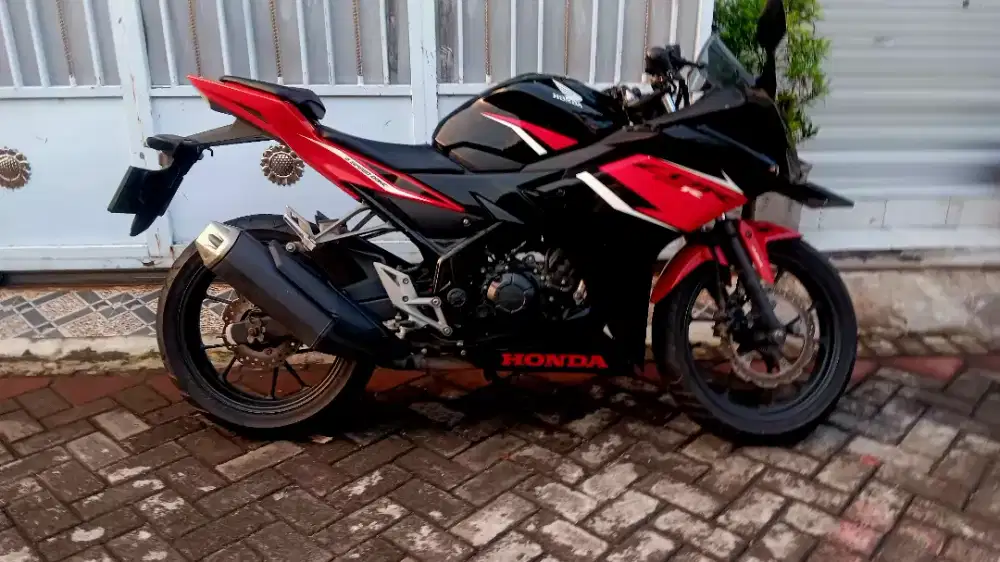 Super istimewah HONDA NEW CBR 2020 ABS.seri tertinggi